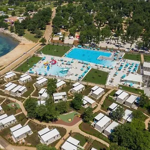 Adriamar Mobile Homes In Park Kemp